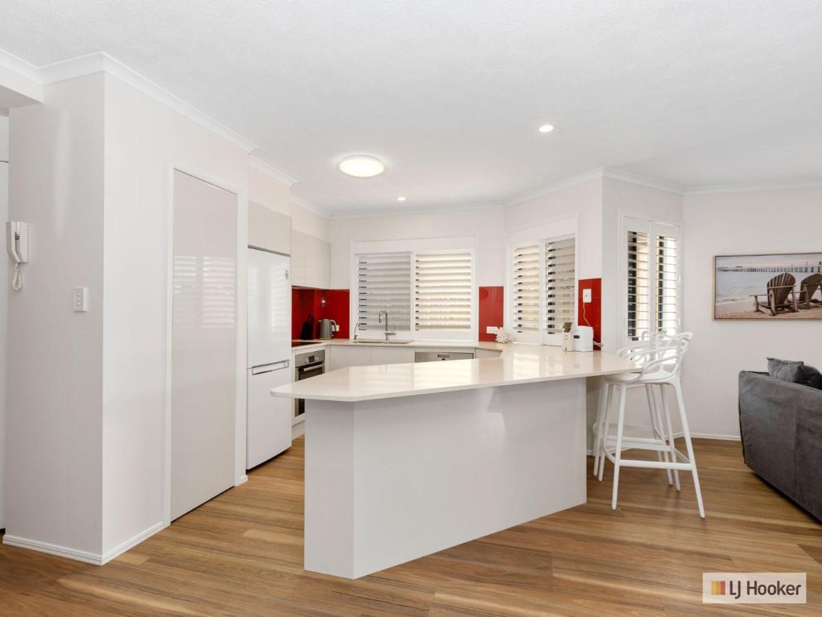 Salty Kisses On Marine Parade Apartment *